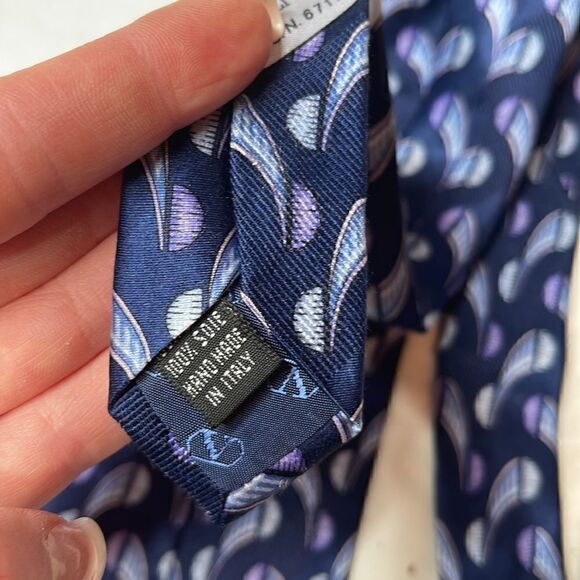 Valentino Cravatte Men’s Navy Blue 100% Silk Tie. Made in Italy. - Picture 5 of 7